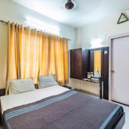 Hotel Abhishek ,נאסיק מראה חיצוני תמונה