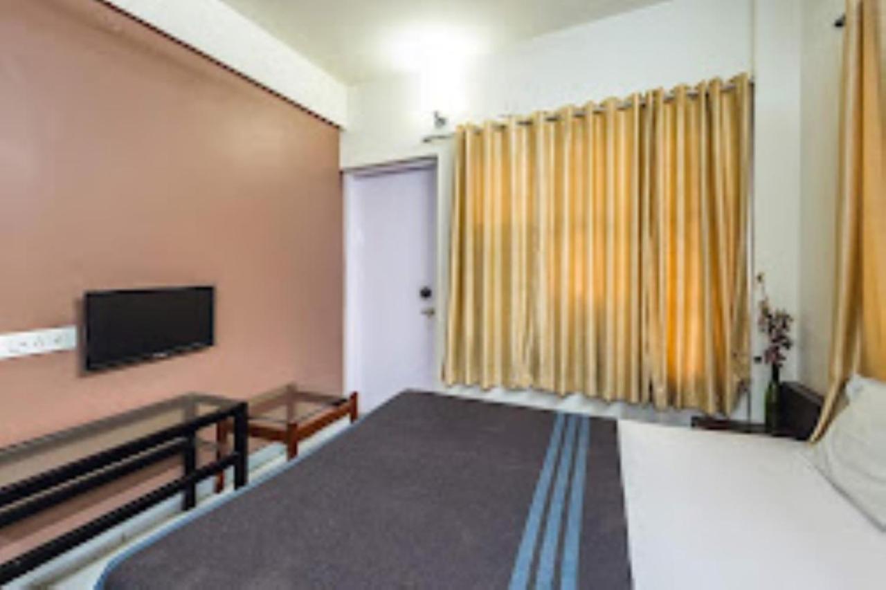 Hotel Abhishek ,נאסיק מראה חיצוני תמונה